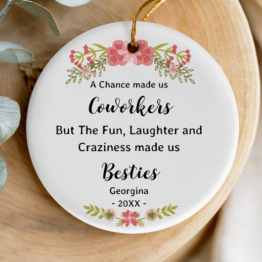 Funny bestie coworker floral wreath personalized keramisch ornament