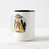 Funny Bigfoot Alien Abduction Space UFO Tweekleurige Koffiemok (Voorkant links)