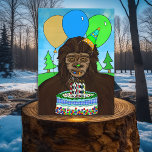 Funny Bigfoot die Birthday Cake eet Kaart<br><div class="desc">Sasquatch Birthday-kaart. Grappig Bigfoot humor. Met de hand getekende Bigfoot die een verjaardagstaart eet.</div>
