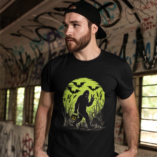 Funny Bigfoot Halloween T-shirt