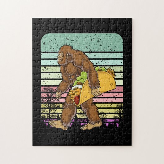 Funny Bigfoot Holding A Taco Legpuzzel (Verticaal)