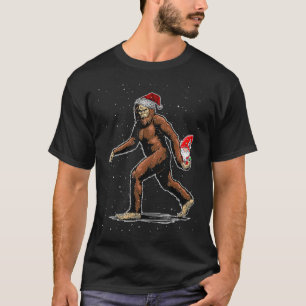 Funny Bigfoot Holding Gnome Costume Merry Christma T-shirt
