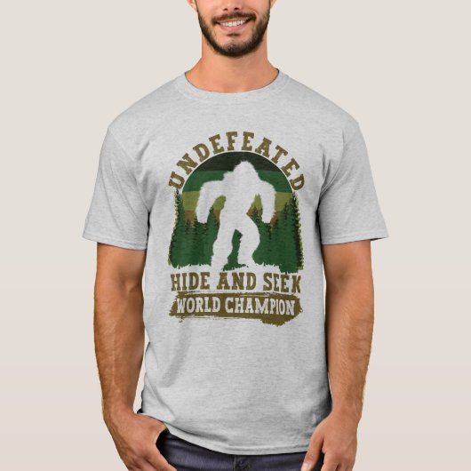 Funny Bigfoot Huid en Seek World Champion T-shirt (Voorkant)