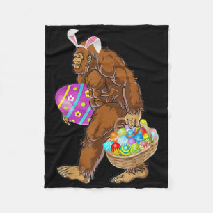 Funny Bigfoot Hunting Easter Eggs Fleece Deken