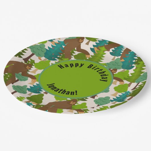 Funny Bigfoot in het Bos Papieren Bordje (Gekanteld)