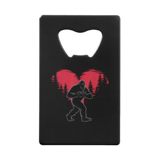 Funny Bigfoot in Love Heart Happy Valentine's Day Creditkaart Flessenopener