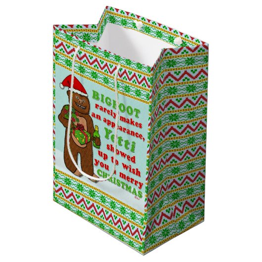 Funny Bigfoot Merry Kerstmis Sasquatch Pun Medium Cadeauzakje (Voorkant Gekanteld)