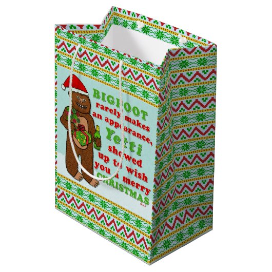 Funny Bigfoot Merry Kerstmis Sasquatch Pun Medium Cadeauzakje (Achterkant Gekanteld)