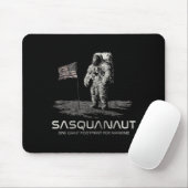 Funny Bigfoot Sasquatch Space Sasquanaut  Muismat (Met muis)