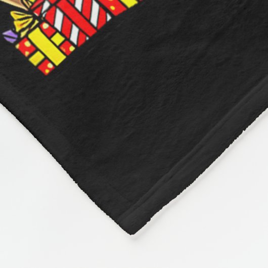 Funny Bigfoot Steals Santa &amp; Xmas Tree - Chris Fleece Deken (Hoek)