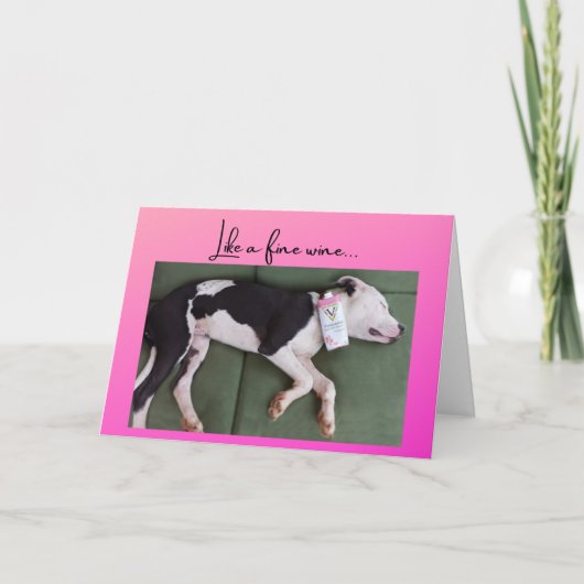 Funny Birthday dog met wijndoos Kaart (Voorkant)