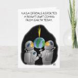 Funny Birthday-kaarten: NASA-ambtenaren Kaart<br><div class="desc">Grappig Birthday Wenskaart met een grappige cartoon illustratie van twee astronauten in de ruimte die een helder licht op aarde zien met de inwendige titel "blijkt dat het je verjaardagstaart was.</div>