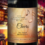 Funny Birthday Singing Music Wine Label Wijn Etiket<br><div class="desc">Een wijnlabel met een roos goud en gouden vormgeving met muzieknotities en je eigen (grappige) teksten. Geweldig voor een verjaardagsfeest of een andere feestelijke gebeurtenis.</div>