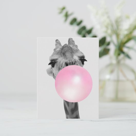 Funny Black and White Giraffe met Bubble Gum Briefkaart (Staand voorkant)