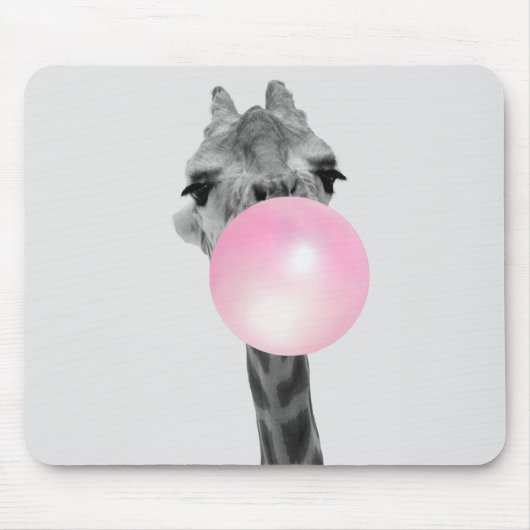 Funny Black and White Giraffe met Bubble Gum Muismat (Voorkant)
