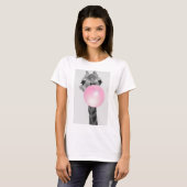 Funny Black and White Giraffe met Bubble Gum T-shirt (Voorkant volledig)