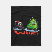 Funny Black Cat Chasing Christmas Tree Over Cat Wh Fleece Deken (Voorkant)