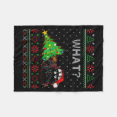 Funny Black Cat Gift Pushing Christmas Tree Over C Fleece Deken (Voorkant (Horizontaal))