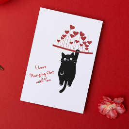 Funny Black Cat Hanging Out Valentine's Day Feestdagenkaart