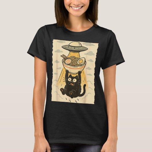 Funny Black Cat Ufo Ramen Alien Abduction Graphic  T-shirt (Voorkant)