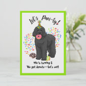 Funny Black Labradoodle Birthday Party Invitation Kaart (Staand voorkant)