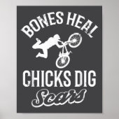 Funny Bones Heal Chicks Dig S Bmx Biking  Poster (Voorkant)