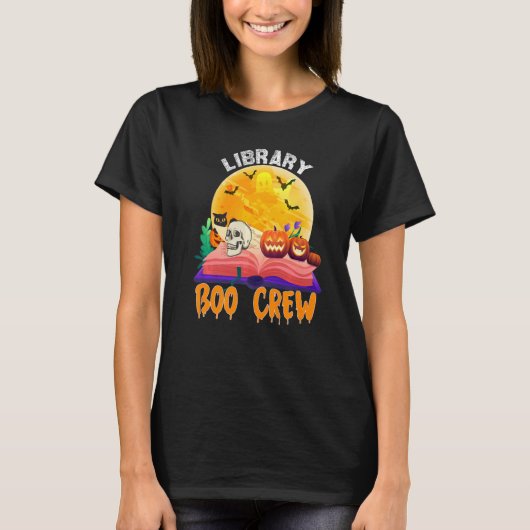 Funny book Quote, Library Boo Crew, Halloween book T-shirt (Voorkant)