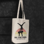 Funny Boys Gymnastics Eat Sleep Pommel Horse Tote Bag<br><div class="desc">Deze coole jongens gymnastiek canvas tas heeft een mannelijke gymnast in een handgreep op een pommel paard voor een mooie zonsondergang. Het grappige citaat leest RISE SHINE POMMEL. Aanpassen met een kinder naam of gym.</div>