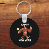 Funny Boys Nye Outfit, Mens Fireworks Bigfoot Happ Sleutelhanger (Voorkant)