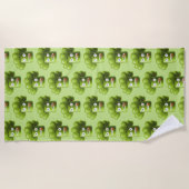 Funny Broccoli Green Vegan Vegetarian Strandlaken (Voorkant)