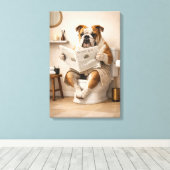 Funny Bulldog Reading Newspaper Bathroom Humor Canvas Afdruk (Insitu (Houten vloer))