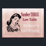 Funny Bunco Number Three Low Table Kaart<br><div class="desc">Grappige Bunco tafel nummer drie lage tafel voor uw Bunco groep. Spelers zullen deze grappige retro-kaarten waarderen om hen te helpen na elke ronde van tafel naar tafel te gaan. Faux roos gouden folie op zoek achtergrond. Schattigee en leuke Bunco spel nachtkaarten.</div>