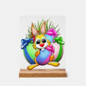 Funny Bunny biting an Easter Egg Acryl Bord (Voorkant)