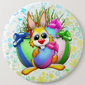 Funny Bunny biting an Easter Egg Ronde Button 6,0 Cm (Voorkant)