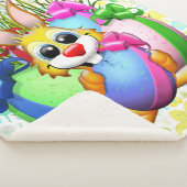 Funny Bunny biting an Easter Egg Sherpa Deken (3/4)