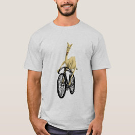 Funny Camel rijdt met een donkere fiets, voor woes T-shirt