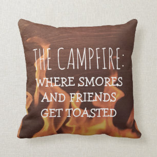 Funny Camping Campfire Gezegde Smores Friends Kussen