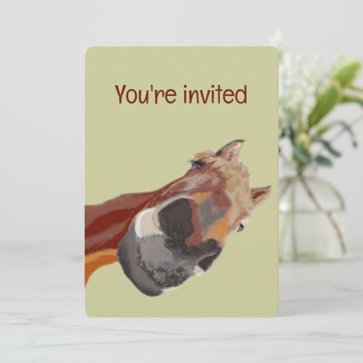Funny Cartoon Paard Verjaardag Custom Invite Kaart (Staand voorkant)