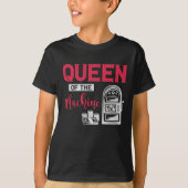 Funny Casino Gambling Queen Slot Machine Quote T-shirt (Voorkant)
