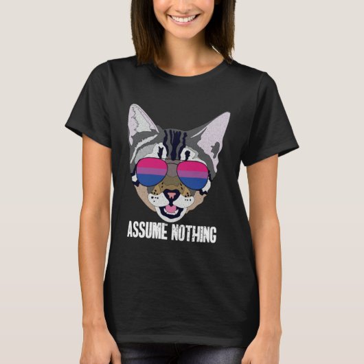 Funny Cat Bisexual Assume Nothing Bi Pride T-shirt (Voorkant)