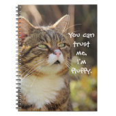 Funny Cat Caption Vertrouw me dat ik fluffy ben Notitieboek (Voorkant)