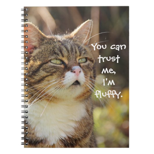 Funny Cat Caption Vertrouw me dat ik fluffy ben Notitieboek (Voorkant)