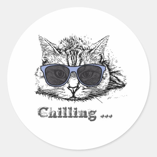 Funny Cat Chilling with Cute Sunbril Ronde Sticker (Voorkant)