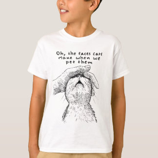 Funny Cat Faces When We Pet Them – Cute Line Art C T-shirt