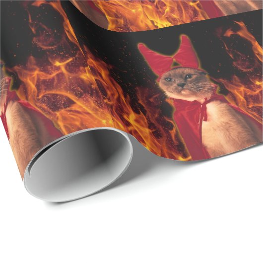 Funny Cat in Halloween Devil Costume Cadeaupapier (Rol Hoek)
