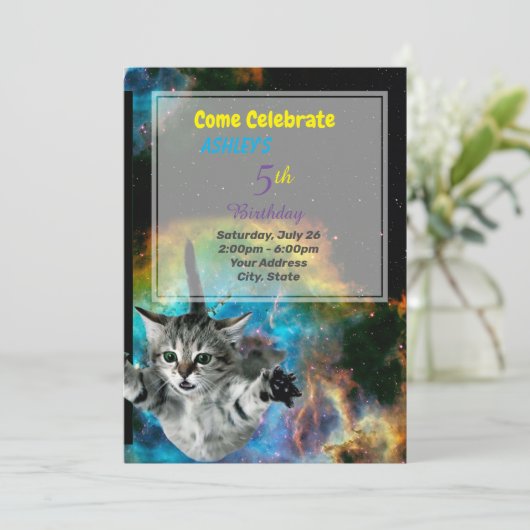 Funny Cat in Space Birthday Invitation Kaart (Staand voorkant)