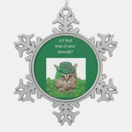 Funny Cat op St. Patrick's Day Tin Sneeuwvlok Ornament