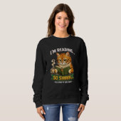 Funny Cat Reading Book Black Sweatshirt | Retro (Voorkant volledig)