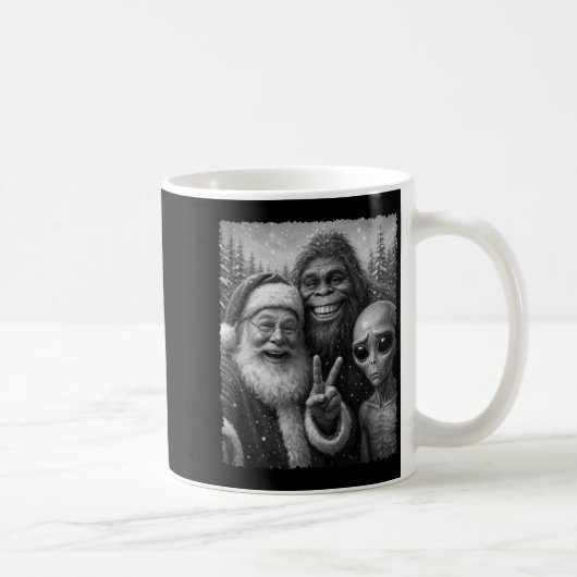 Funny Cat Santa Bigfoot Alien Christmas Selfie Tee Koffiemok (Rechts)