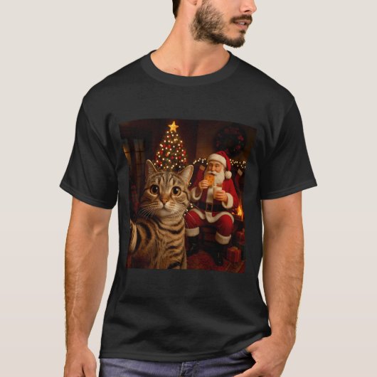 Funny Cat Selfie Santa Claus Eating Cookies Christ T-shirt (Voorkant)